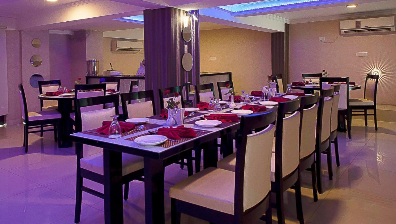 Pitrashish Grand And Premium Hotel Delhi  Exterior photo